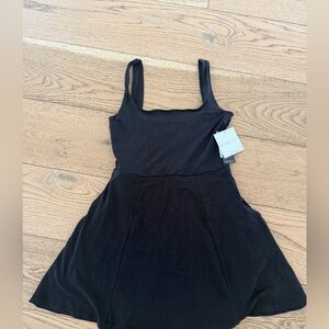 Black Sleeveless Skater Dress beyond yoga xs